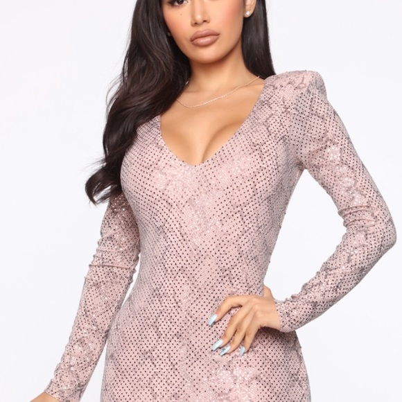 Dress - Picture 2 of 4